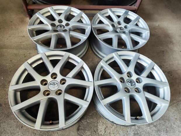 5x114,3 17" Gyári Toyota Alufelni Felni 90Garage #1147
