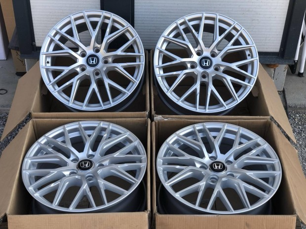 5x114.3 17" MaM Rs4 Honda Mazda Renault Hyundai Suzuki Felni 17 col 