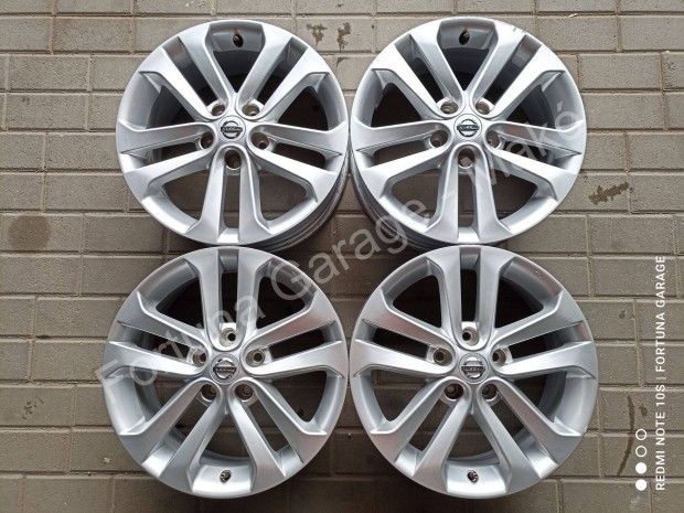 5x114,3 17" Nissan használt alufelni garnitúra