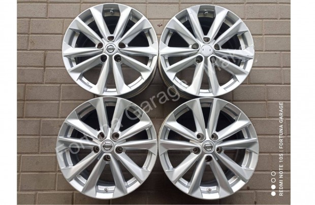 5x114,3 17" Nissan használt alufelni garnitúra +Tpms (2)