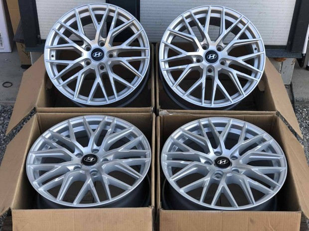 5x114.3 17" Új MaM Rs4 Honda Mazda Suzuki Renault Hyundai Kia 17 col