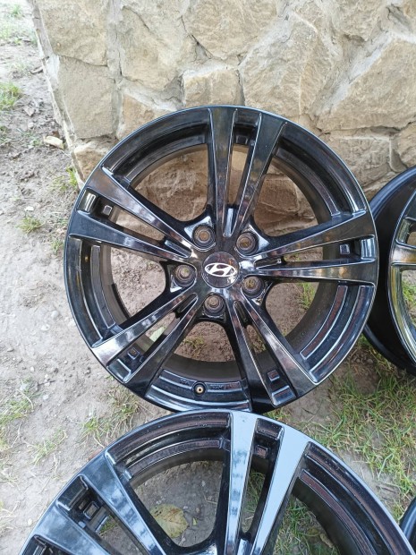 5x114,3 17 / 17" Gyri Hyundai / Kia alufelni, szenzorok