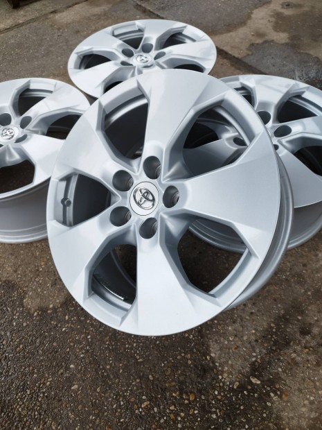 5x114,3 17 gyri j Toyota alufelnik 