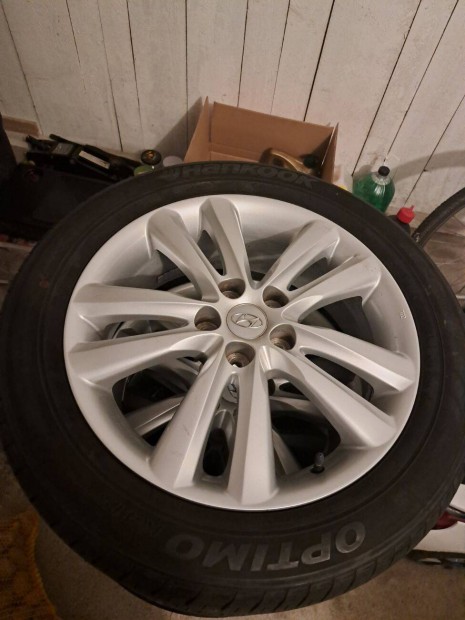 5x114,3 18" Hyundai felni garnitra elad!