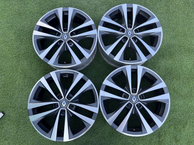5x114.3 18" Renault gyári alufelni + TPMS szenzor 7Jx18h2 ET35