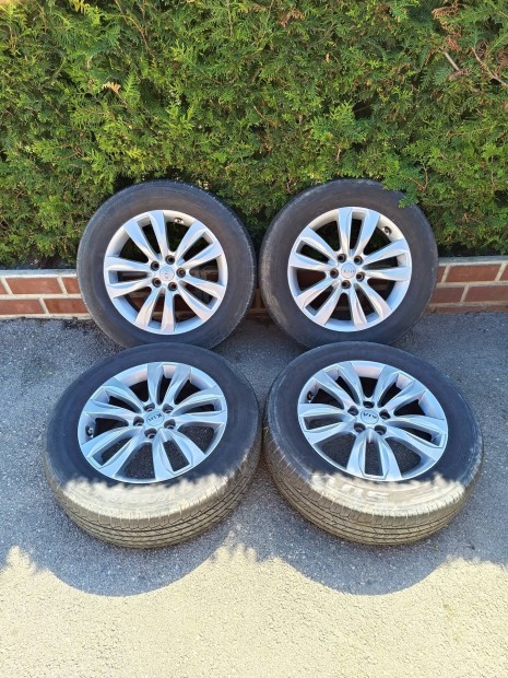 5x114,3 18 / 18" Gyári Kia / Hyundai 235/60 R18 nyári gumi