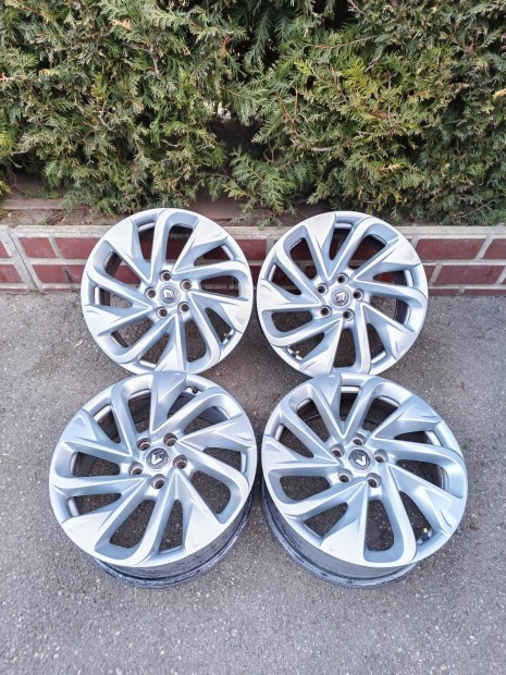 5x114,3 18 / 18" Gyári Renault / Nissan alufelni, szenzorok