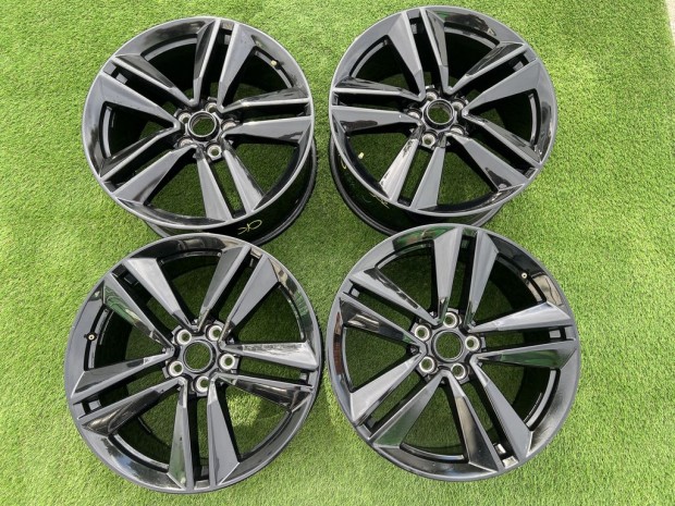 5x114.3 19" Ford Mustang gyri alufelni 9Jx19h2 ET45