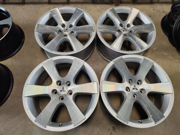 5x114,3 19" Gyri Mitsubishi Alufelni Felni 90Garage #136