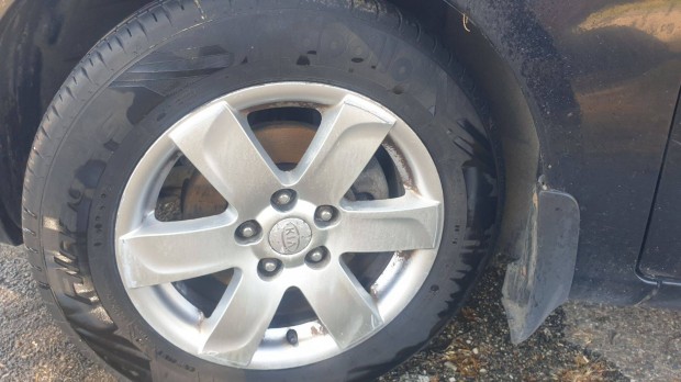 5x114,3 205/60 R16 alufelni garnitúra nyári gumival