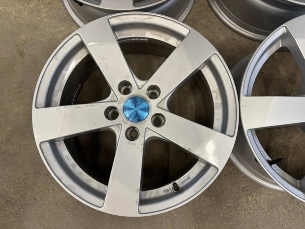 5x114.3 5 x 114.3 17 col R17 új Mitsubishi Dezent alufelni Ár/db