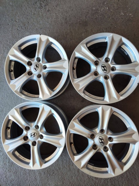 5x114,3 6,5 x 16" r16 et45 jszer gyri Hyundai Kia alufelni