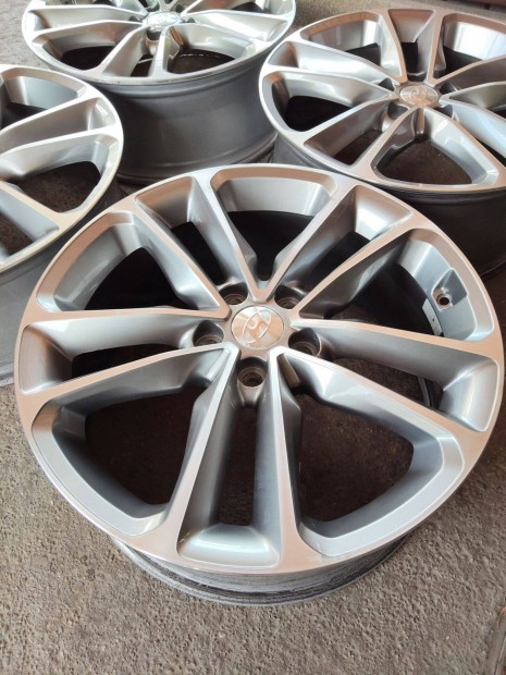 5x114,3 7,5x 19" r19 et49,5 Gyri Bicolor Hyundai Kia alufelni