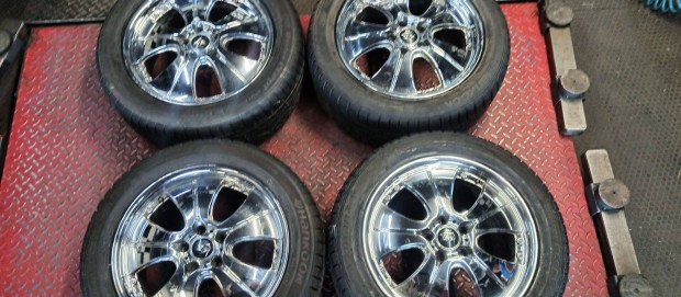 5x114.3 8x18 ET35 Barracuda króm felnik használható gumikkal