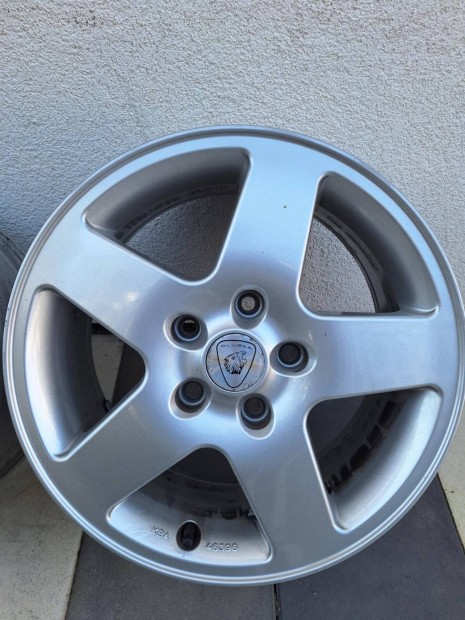 5x114.3 Aluett 16 colos felni Toyota Suzuki Mazda Honda Kia Hyundai