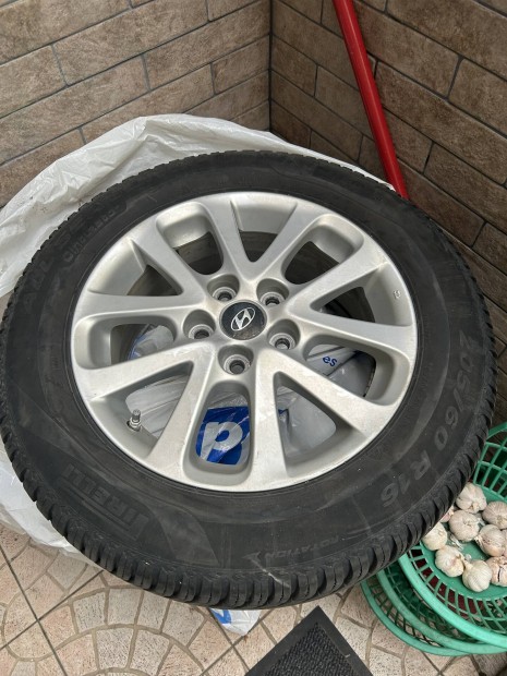 5x114,3 Et 50. 4 felni gumikkal