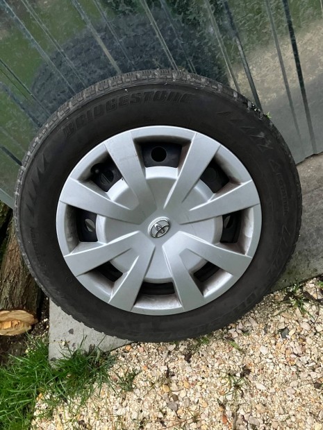 5x114,3 Gyri Toyota acl felni 205/60R16 tli