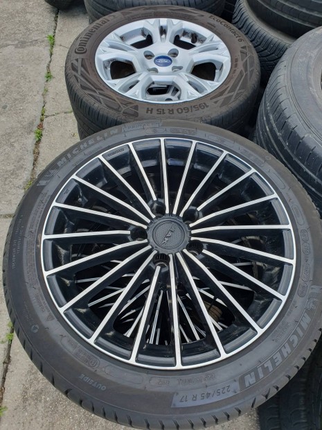 5x114,3 KIA Hyundai Honda Renault 225/45 R17 2022-es Michelin
