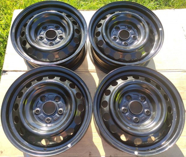 5x114,3 R15 Toyota Auris Avensis Corolla Prius felni Tpms dsztrcsa