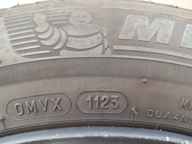 5x114,3 R15 lemezfelni 195/65R15 ny�ri gumikkal 