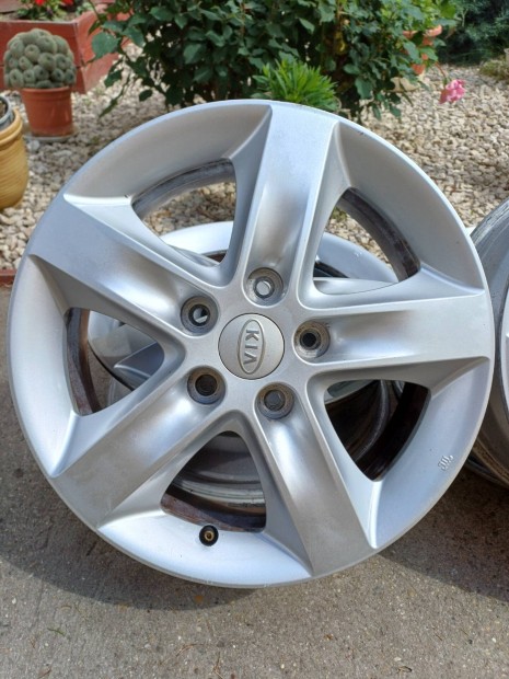 5x114,3 R16 Kia alufelni szett