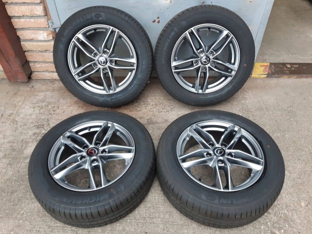 5x114,3 R16 Mazda 3 -j garnitra