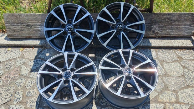 5x114,3 R16 - Toyota Avensis