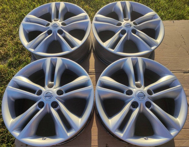 5x114,3 R17 gyri Nissan Opel Renault Toyota Suzuki Honda felni Tpms !