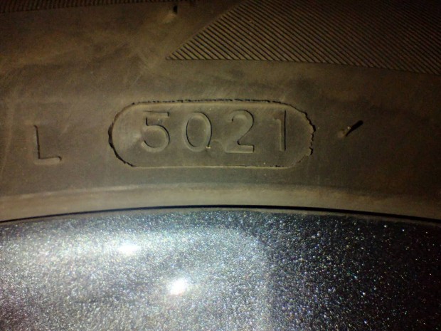 5x114.3 R17 nyárigumi 225/45 R17 DOT 5021