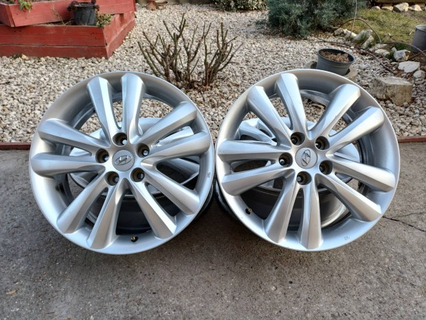 5x114,3 R18 gyári Hyundai alufelni szett