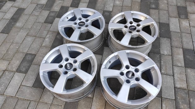 5x114.3 Toyota Suzuki 15 15" 5*114.3