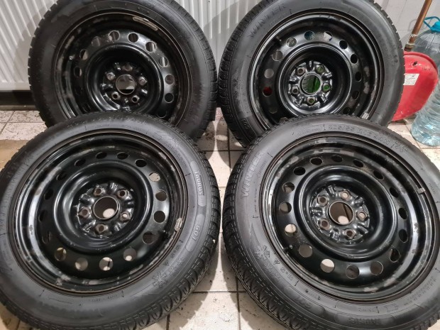 5x114,3 aclfelni 205/55 R16 tligumival