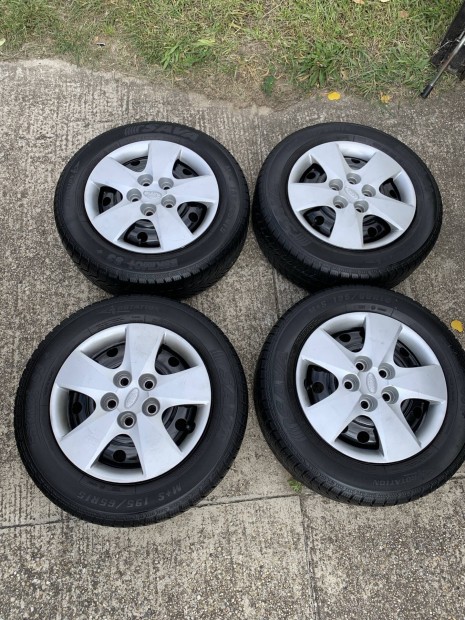 5x114,3-as KIA-Hyundai 15"-os tli szett