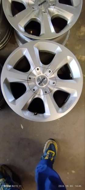 5x114.3 as r17 es momo alufelni.szett