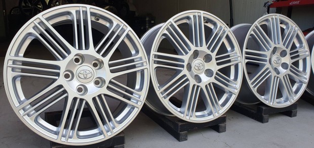 5x114,3 gyári Toyota új/demó alufelni 7,5x18" ET:45