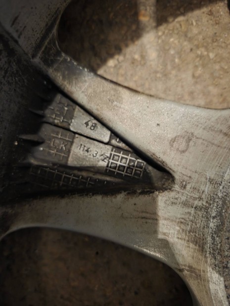 5x114,3 r16 alufelni gumiabronccsal