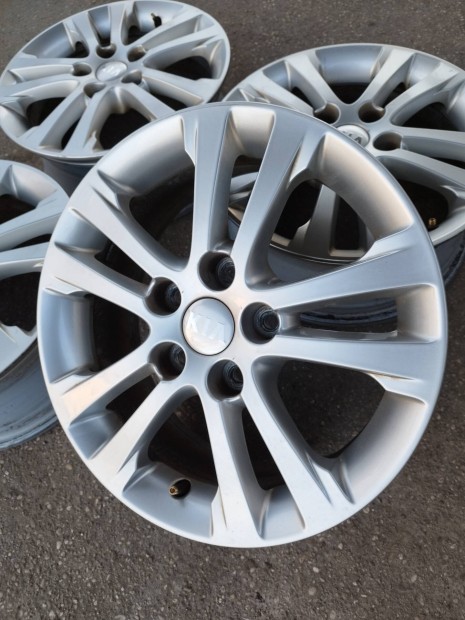 5x114,3 r16 gyri Kia alufelnik