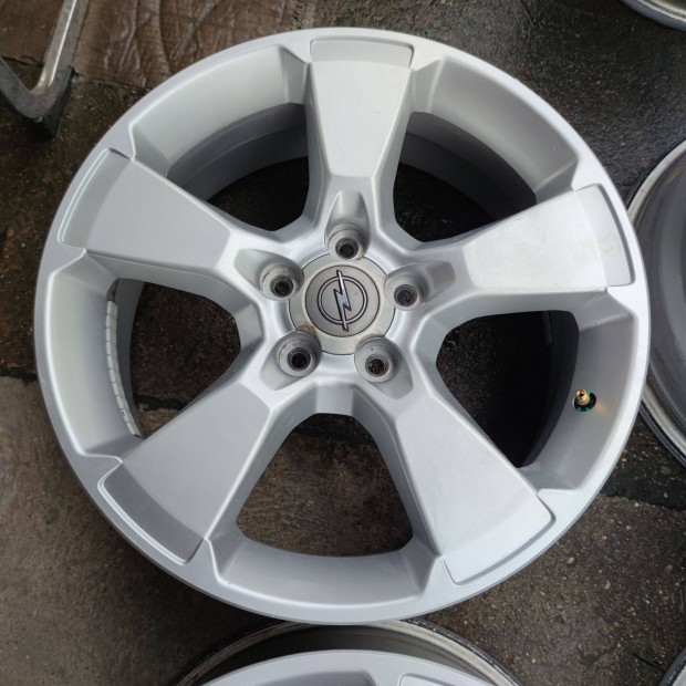 5x115 18 Gyri Opel alufelni 145000ft a 4db/38/