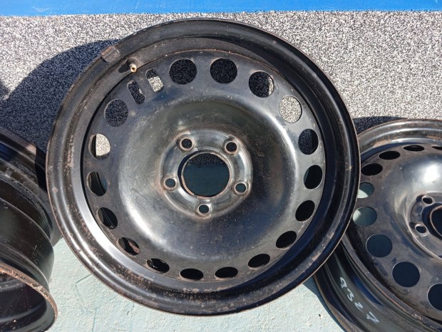 5x115 lemezfelni Felni