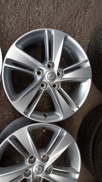 5x115 lyukoszts 17 colos hasznlt Gyri Opel Insignia szp llapot