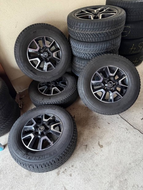 5x118 Michelin 225/75r16 CP ny�ri