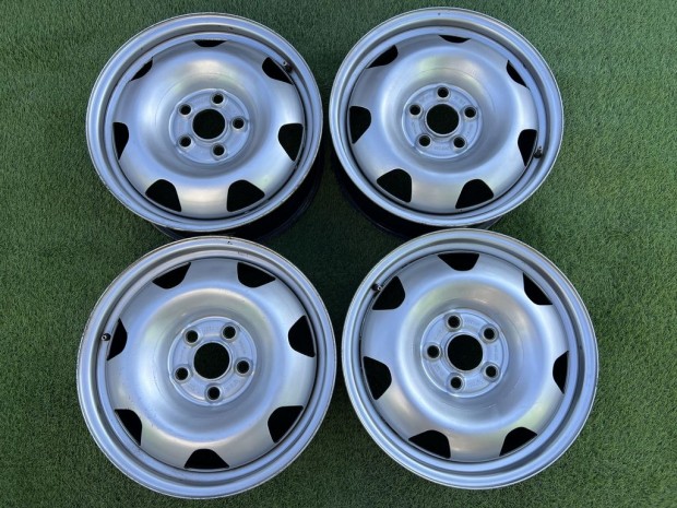 5x120 17" Volkswagen Caravelle gyári lemezfelni 7Jx17h2 ET55