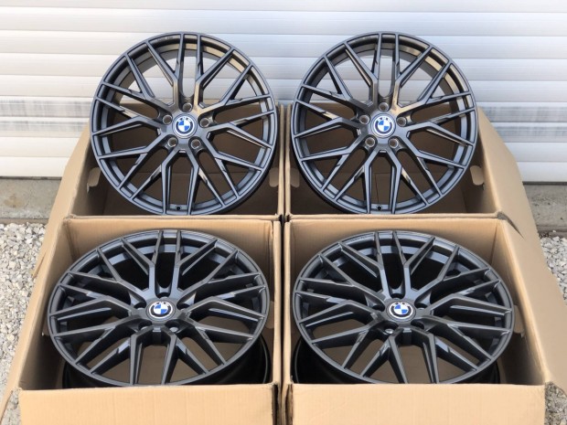 5x120 18" MaM Rs4 Bmw Vw Transporter T5 T6 Opel Insignia 18 col 