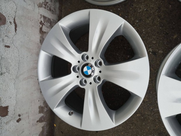 5x120 19 Gyári BMW színterezett alufelni 220000ft a 4db/395/