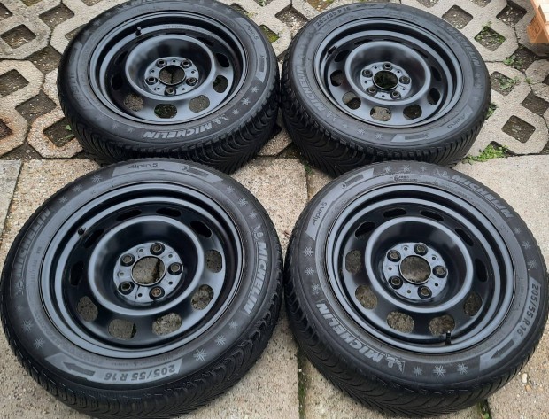 5x120 Gy�ri BMW Lemezfelni 16"