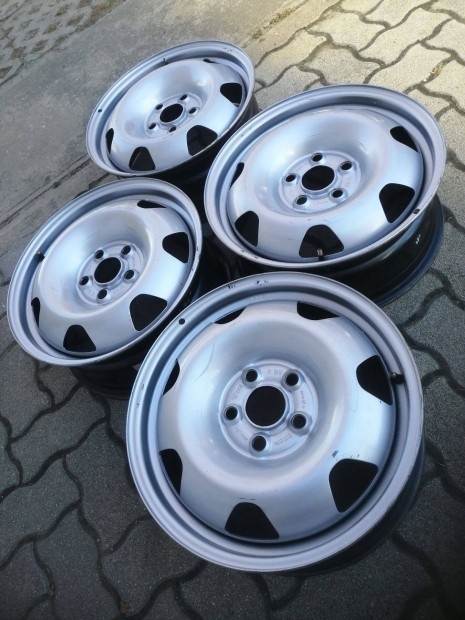 5x120 VW T5, T6, Transporter,Multivan,Caravelle 17" gyári lemezfelni