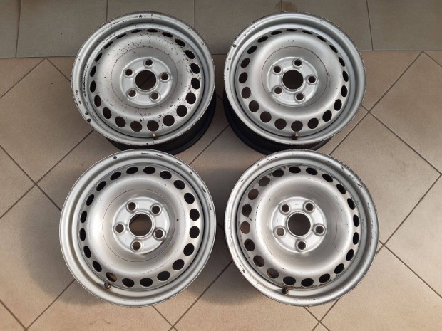 5x120 Volkswagen gyári lemezfelni 6,5x16 ET51 Transporter T5 T6
