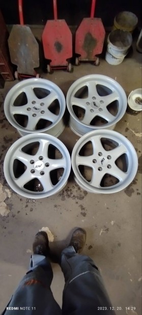 5x120.as R17 es aez alufelni.szett 