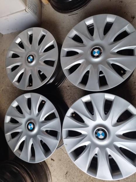 5x120 r16 Bmw G20,G21 lemezfelnik disztrcskkal