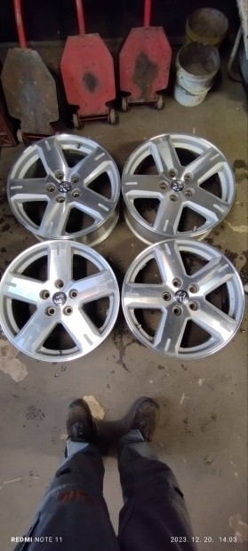 5x125 s R19 es eredeti dodge alufelni szett 